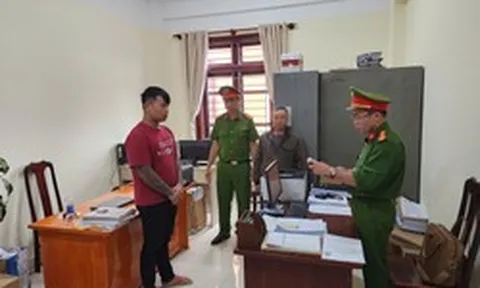 Lệnh bắt tạm giam Đặng Anh Khoa SN 2006 liên quan 139 tài khoản ngân hàng với số tiền hơn 2.000 tỷ đồng