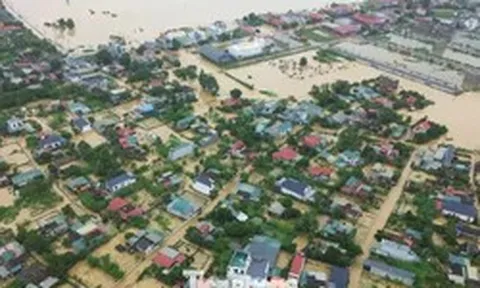 Hình ảnh hơn 8.400 hộ dân ngập trong lũ