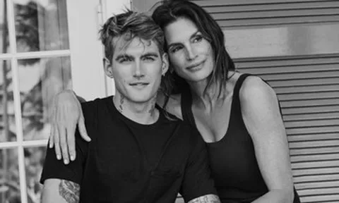 Con trai siêu mẫu Cindy Crawford qua đời ở tuổi 27