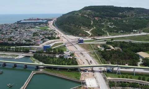 Người dân tự nguyện hiến đất, mở đường cho dự án cầu Đá Đen