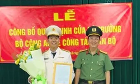 Công bố quyết định của Bộ trưởng Công an về công tác cán  bộ