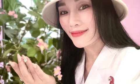 NSƯT Nguyễn Hương Giang thể hiện tinh tế ca khúc “Chơi Vơi”