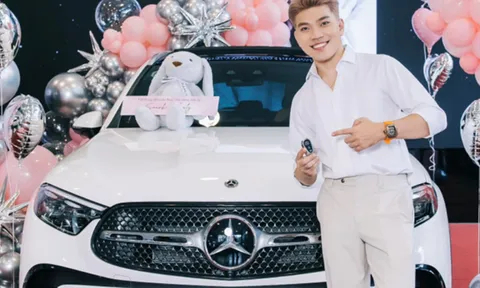 Hành trình gian khổ ít ai biết của Soanh Trần- từ tài xế công nghệ đến nhà sáng tạo nội dung sở hữu xe sang