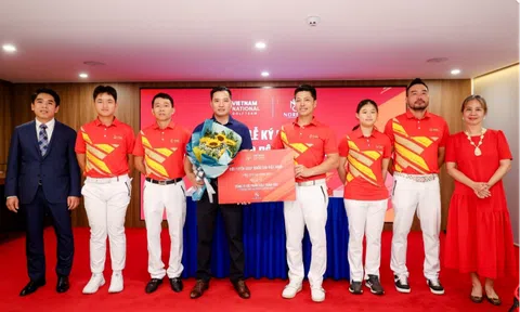 Đội tuyển Golf Quốc gia sử dụng thương hiệu thời trang Việt đi thi đấu Sea Games 32
